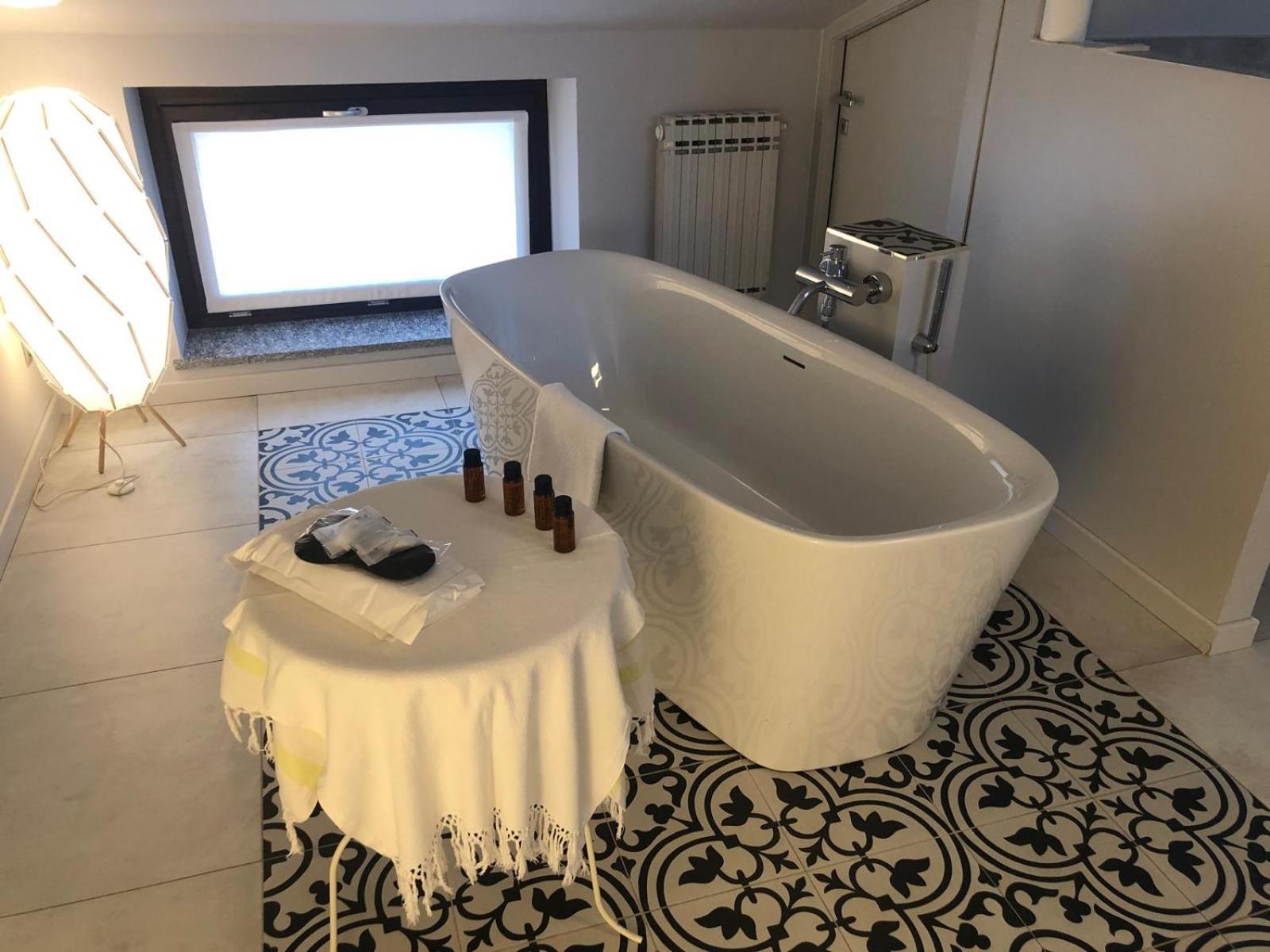 Cannubi San Lorenzo Barolo Buitenkant foto