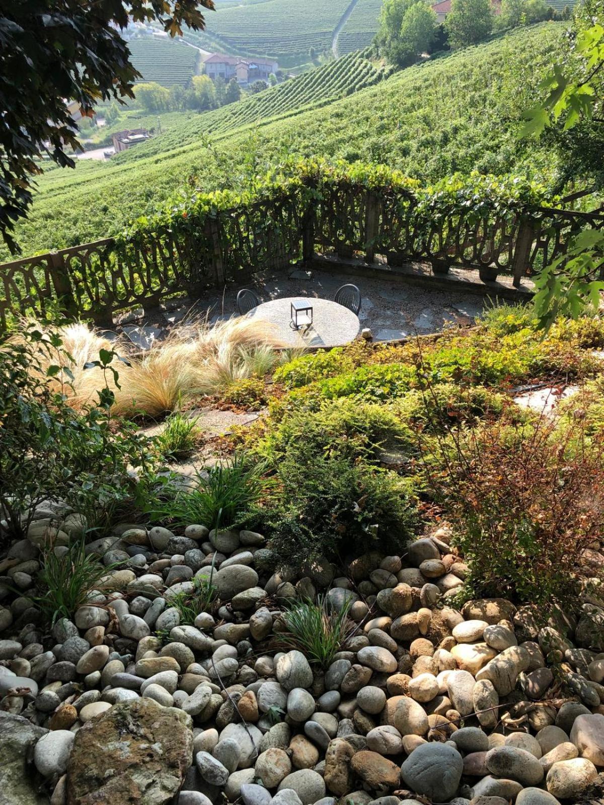 Cannubi San Lorenzo Barolo Buitenkant foto